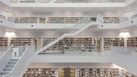 Stuttgart Municipal Library merupakan salah satu pelopor perpustakaan kontemporer di Jerman. Perpustakaan yang terletak di kota Stuttgart ini memilih warna putih sebagai konsep dari bangunan tersebut. Desain ruangan yang serba putih itu membuat buku-buku yang dipajang di rak-rak perpustakaan semakin cerah dan berwarna. Istimewa/Boredpanda.