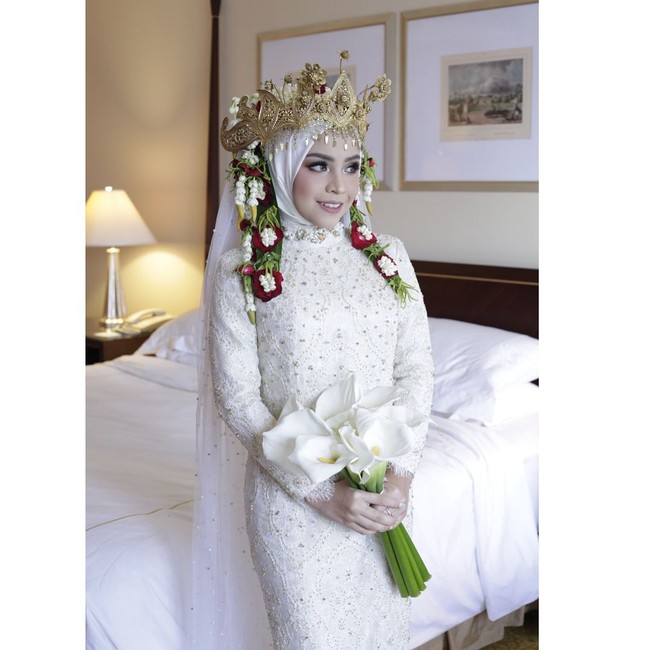 Nurzanah Primadanis yang akrab disapa Danis ini merupakan lulusan Jurusan Kedokteran Yarsi. Ia menikah dengan Dino Wahyu di awal bulan Mei 2018. Foto: Instagram