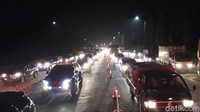 Balai Pengelola Transportasi Darat Wilah VIII Banten menyebut masa puncak arus mudik di Pelabuhan Merak tidak seperti apa yang dikatakan Habiburokhman sebagai neraka. (Foto: M Iqbal-detikcom)