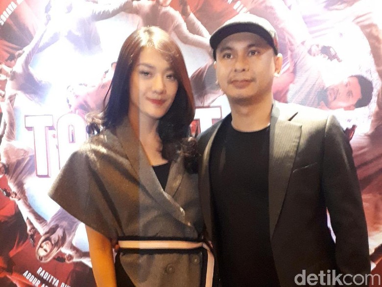 Raditya Dika Kegirangan Dengar Detak Jantung Jabang Bayi Raditya Dika Kegirangan Dengar Detak Jantung Jabang Bayi