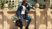 Tak ketinggalan Zaskia Gotik. Ia juga gemar tampil dengan tas mewahnya. Foto: Zaskia Gotik (Pool)