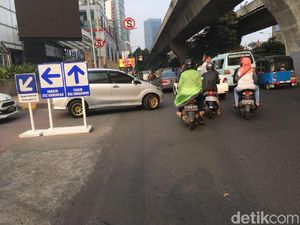 Jelang Lebaran, Lalin di Sekitar Mal-mal di Jakarta Macet