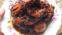 Baru matang! Ini dia ayam kecap buatan @gemandis yang ia buat dari resep lihat di YouTube. Hihihi, kreatif ya! Foto: Instagram
