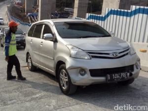 Masih Ngeri-ngeri Sedap Berhenti di Tanjakan? Lakukan Ini biar Mobil Nggak Mundur