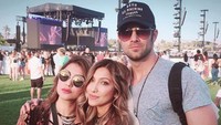 Tia memilih untuk menjadi ibu rumah tangga dan tinggal di Amerika Serikat. Dok. Instagram/tiazhari