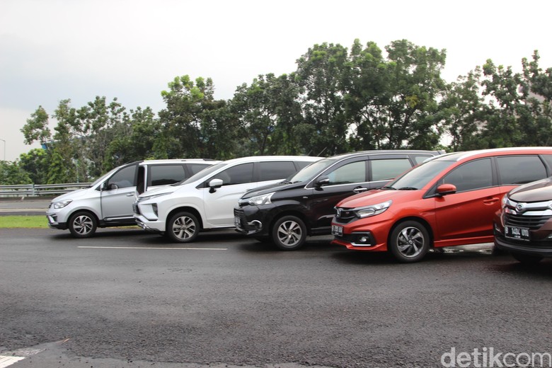 Ilustrasi mobil terlaris. Foto: Dadan Kuswaraharja