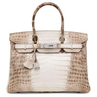 Brand mewah asal Prancis, Hermes, berada di urutan kelima pemegang kendali industri fashion dunia. Hermes dikenal dengan tas Birkin berharga ratusan juta rupiah hingga scarf mewah berbahan sutera. Dilaporkan bahwa penjualan produk-produk Hermes meningkat hingga 14 persen terutama di China. Tahun ini, Hermes mendulang keuntungan USD 1,35 miliar. Foto: Dok. Christies