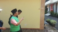 Alfian Tanjung dibawa dari Mako Brimob Depok ke Surabaya pakai pesawat komersil (Foto: Dok Kejagung)