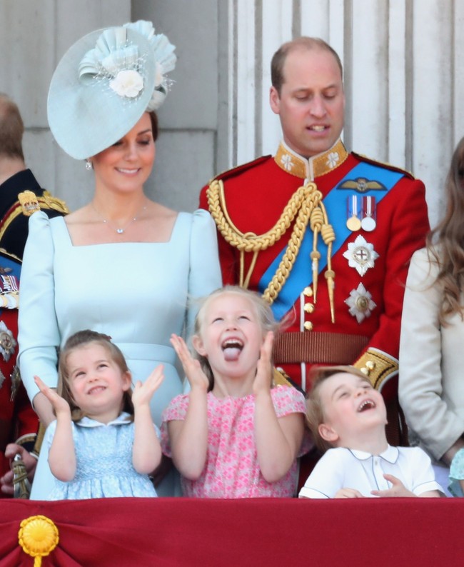 Ketika Savannah lahir di tahun 2010, ia ada di urutan 12 dalam tahta kerajaan Inggris. Namun setelah Pangeran George, Putri Charlotte dan Pangeran Louis lahir, Savannah menempati urutan ke-15 dalam tahta. Foto: Dok. Getty Images