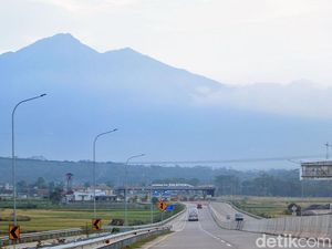 Foto: Panorama Jalan Tol yang Disebut Terindah di Jalur Mudik