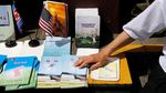 Foto: WN Jepang Jual Publikasi Korut Jelang Pertemuan Kim-Trump