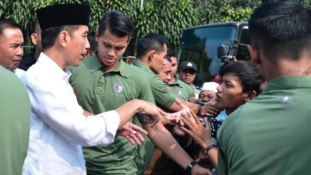 Jokowi mendoakan pemudik tiba dengan selamat di kampung halaman masing-masing.