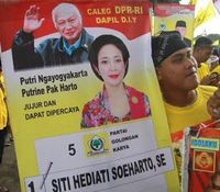 Poster Titiek Soeharto saat kampanye di Pemilu 2014