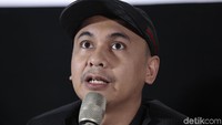 Menurut Radit di film ini penulisan sangat sulit, sebab gimana caranya menipu penonton. Foto: Pool/Ismail/detikHOT
