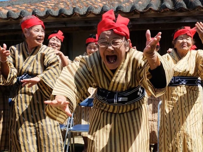 Siapa sangka usia 80 tahun ke atas juga bisa jadi idol.(Foto: CNN) Siapa sangka usia 80 tahun ke atas juga bisa jadi idol.(Foto: CNN)