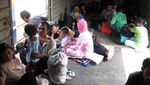 Pedih! Gerbong Barang Dipakai untuk Angkut Pemudik di 2006