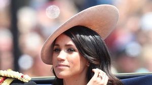 Foto: 7 Gaya Meghan Markle yang Picu Kontroversi di 2018