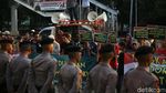 Aksi Demo Tuntut Anies-Sandi di KPK