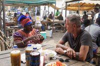 'Parts Unknown' Anthony Bourdain Peroleh 6  Penghargaan Emmy Awards
