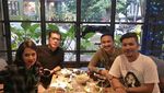 Lihat Nih 9 Keseruan Gading Marten Saat Kulineran Bareng Gempi dan Gisel