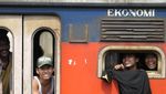 Pedih! Gerbong Barang Dipakai untuk Angkut Pemudik di 2006