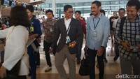 Turut mendampingi, Direktur Operasi, Triyanto Moeharsono, dan Direktur Teknik Garuda Indonesia. Adapun, tujuan peninjauan ini untuk memastikan seluruh layanan Garuda Indonesia berjalan lancar.
