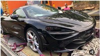 Meskipun seperti itu, setidaknya warga India bisa bersenang-senang dengan hadirnya supercar asal Inggris tersebut. Foto: Pool (drivespark)