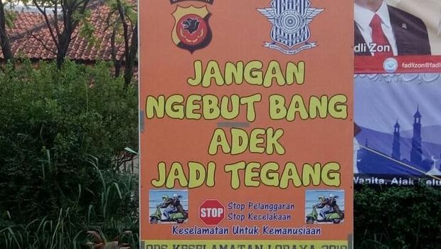 Spanduk imbauan mudik di jalur puncak