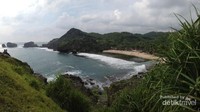 Pantai Siung berlokasi di Purwodadi, Tepus, Kabupaten Gunungkidul, DI Yogyakarta (Indah N Syarifah/dTraveler)
