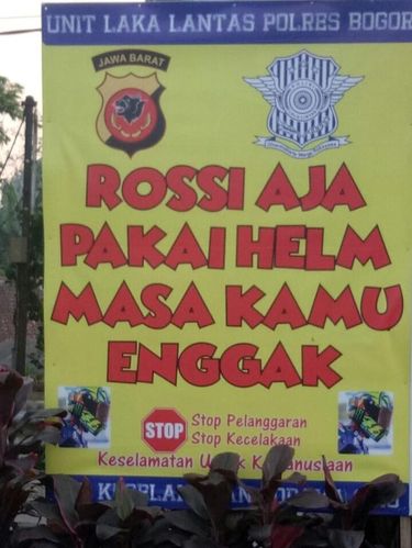 Spanduk imbauan mudik di jalur puncak