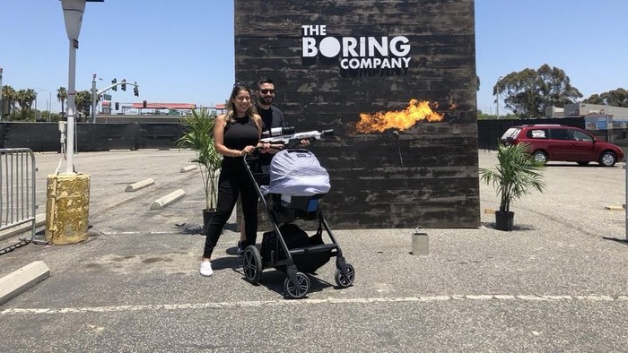 Flamethrower The Boring Company. Foto: Twitter/Elon Musk Flamethrower The Boring Company. Foto: Twitter/Elon Musk
