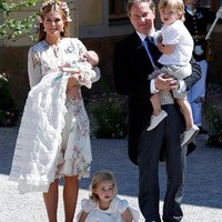 Dalam acara pembaptisan tersebut, Putri Madeleine didampingi sang suami Christopher ONeill. Sang suami bukan datang dari keluarga bangsawan. Foto: Getty Images