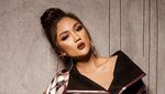 Kena Nyinyir Perut Buncit, Ini Bukti Marion Jola Tetap Kece