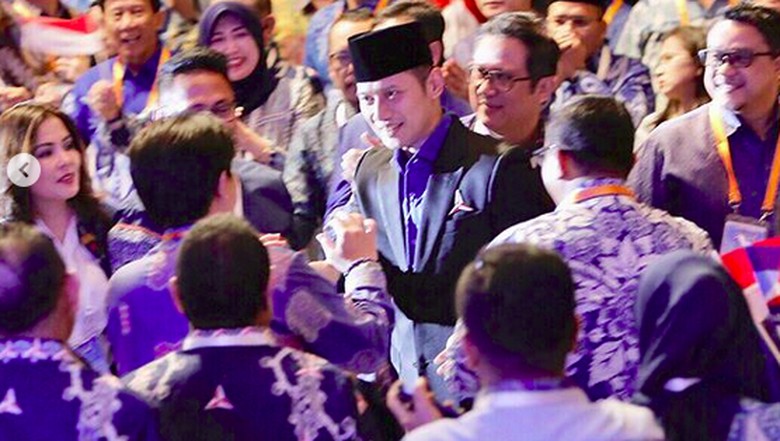 Usai SBY ke Istana, PD Sodorkan AHY Jadi Menpora Usai SBY ke Istana, PD Sodorkan AHY Jadi Menpora