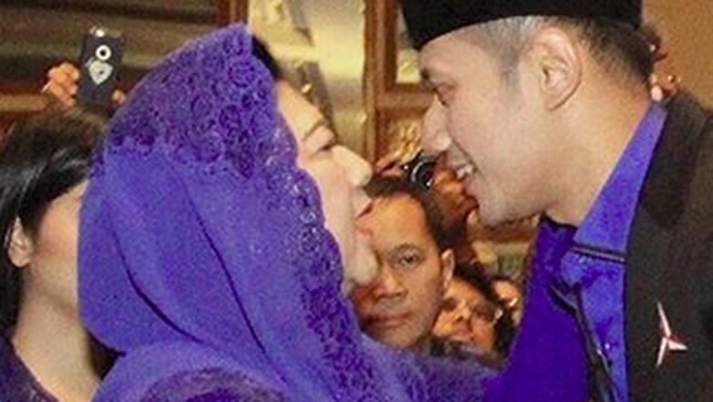 Saat Bu Ani Bela AHY dari Nyinyiran Netizen: Kok Situ yang Ngatur? Saat Bu Ani Bela AHY dari Nyinyiran Netizen: Kok Situ yang Ngatur?