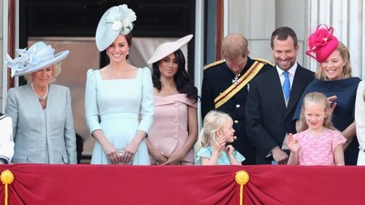 Beda Gaya Debut Meghan Markle Vs Kate Middleton di Trooping The Colour