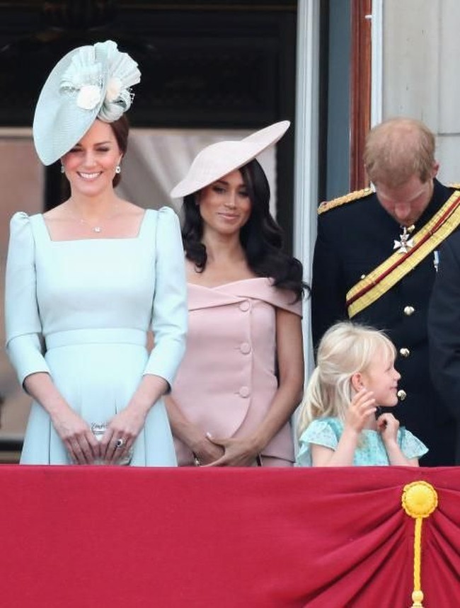 Gaya siapa yang menurut kamu lebih stylish? Duchess of Sussex atau Duchess of Cambridge? Foto: Getty Images