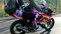 Mudik pakai motor sport itu rasanya sesuatu. Mau ketiduran di atasnya ngeri-ngeri sedap. (Foto: Internet)