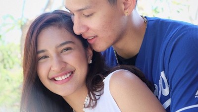Mesranya Mikha Tambayong dan Kekasih, Kimmy Jayanti hingga si Seksi Tia Azhari