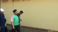 Alfian Tanjung  divonis Mahkamah Agung (MA) 2 tahun penjara dan akan menempati LP Porong.  (Foto: Dok Kejagung)