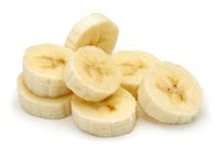 Cegah Kulit Kering dan Kusam dengan Racikan Masker Pisang Ini!