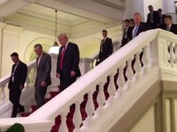 Mengintip Kim Jong Un Nampang di Instagram Trump