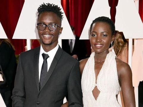 15 Potret Seleb Hollywood dan Saudara, Sama-sama Menawan!