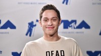 Ini dia Pete Davidson, tunangan Ariana Grande. Foto: dok.google