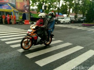Ciamis Digugur Hujan, Pemudik Motor Jangan Nekat Tancap Gas