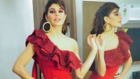Pada tahun 2009 Jacqueline mengikuti audisi dan berhasil membintangi drama fantasi Sujoy Ghosh, Aladin sebagai proyek debutnya. Foto: Dok. Instagram/jacquelinef143