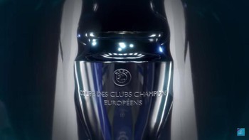 Trofi Si Kuping Besar pun untuk pertama kalinya hadir secara resmi di dalam game FIFA. Foto: YouTube/EA Sports