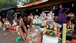 Pedagang Parsel di Barito Diserbu Pembeli