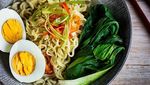 Sluurp! Praktis Buat Sahur, 10 Racikan Mi Rebus dari Netizen yang Bikin Ngiler