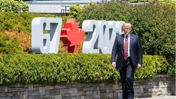 Gaya Trump yang ia posting di Instagram saat hadir di acara G7 Summit di Kanada. (Foto: Instagram)